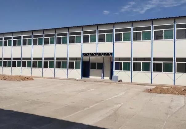 襄陽地區(qū)，工地住人鋼結(jié)構(gòu)活動板房的優(yōu)勢條件是什么？