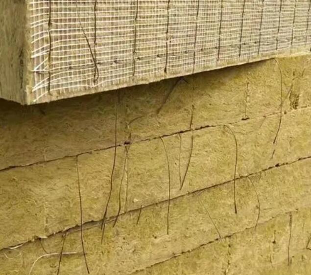 如何判斷巖棉的質(zhì)量好壞？襄陽(yáng)遠(yuǎn)大巖棉板廠家為你解答